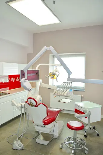 alexdentalclinic - specjalistyczne centrum stomatologii i ortodoncji